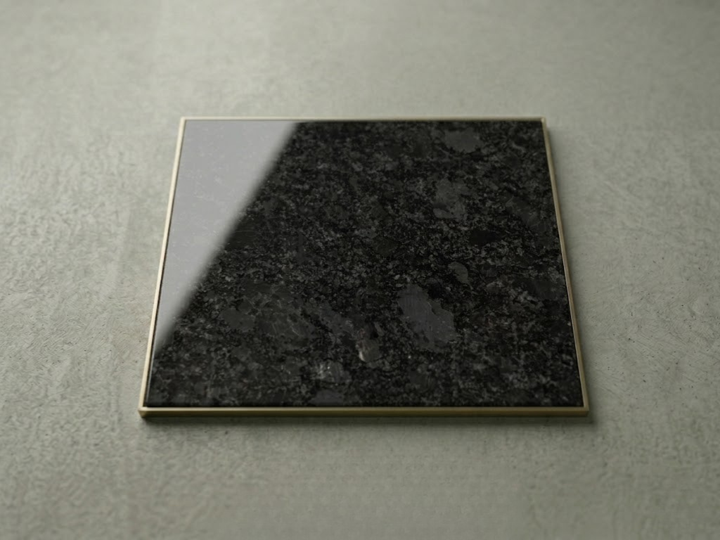 Baltic Night Granit – dunkelblauer Granit mit Glitzermineralien für Trophäenständer